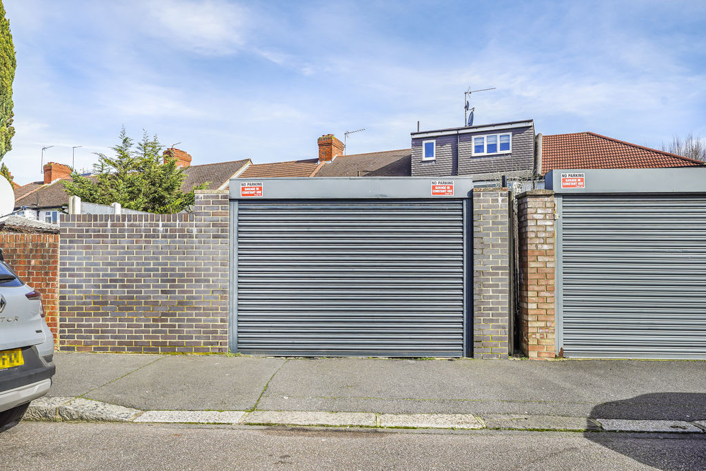 Photo 7- click for photo gallery